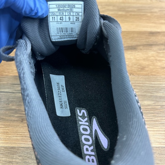 Brooks Ghost 14 Women Sz 11B  Running Shoes Black Peach Athletic Sneakers Gym - Picture 16 of 16